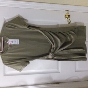 Women's Short sleeve, crew neck TShirt Dress. Size Medium. OLIVE GREEN COLOR